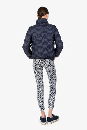 Daunenjacke mit Stehkragen 04