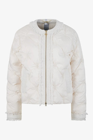 Daunenjacke mit Kragen 01
