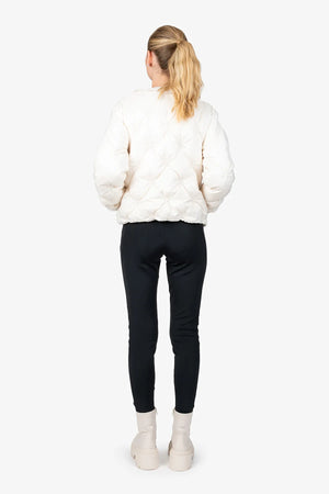 Daunenjacke mit Kragen 04