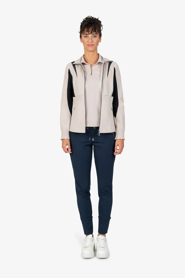 Golfjacke mit Stehkragen 02