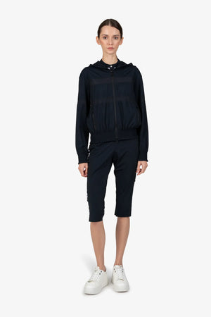Jacke mit Kapuze 02