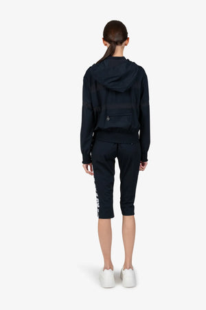 Jacke mit Kapuze 04