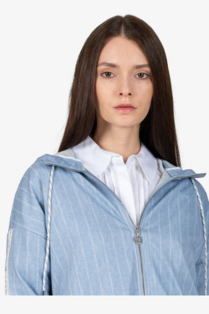Jacke mit Kapuze 07