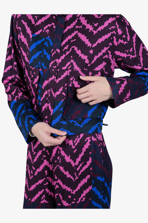 Cropped Jacke mit buntem Print 07