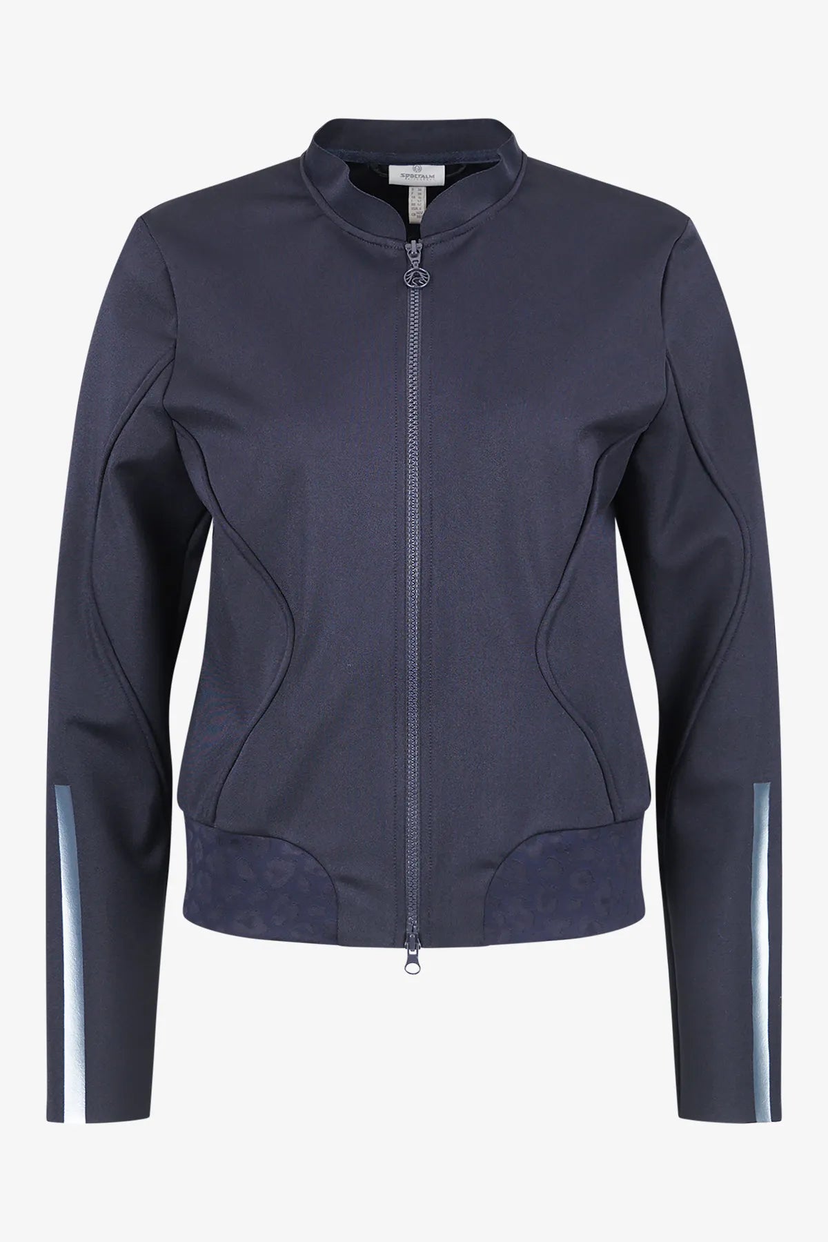 Kurze, feminine Stehkragen-Jacke 01