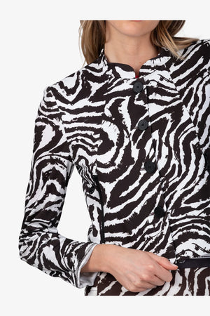 Jacke mit Stehkragen im Zebra-Dessin 06