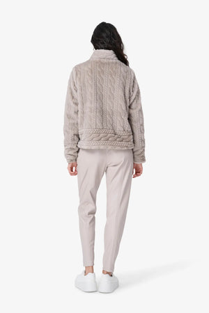 Fake-Fur-Jacke mit Razur-Effekt 05