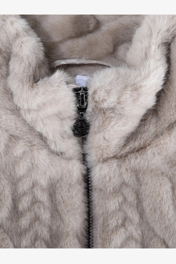 Fake-Fur-Jacke mit Razur-Effekt 06
