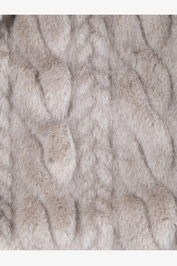 Fake-Fur-Jacke mit Razur-Effekt 07