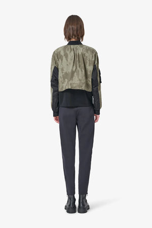 Moderne Bomberjacke 05