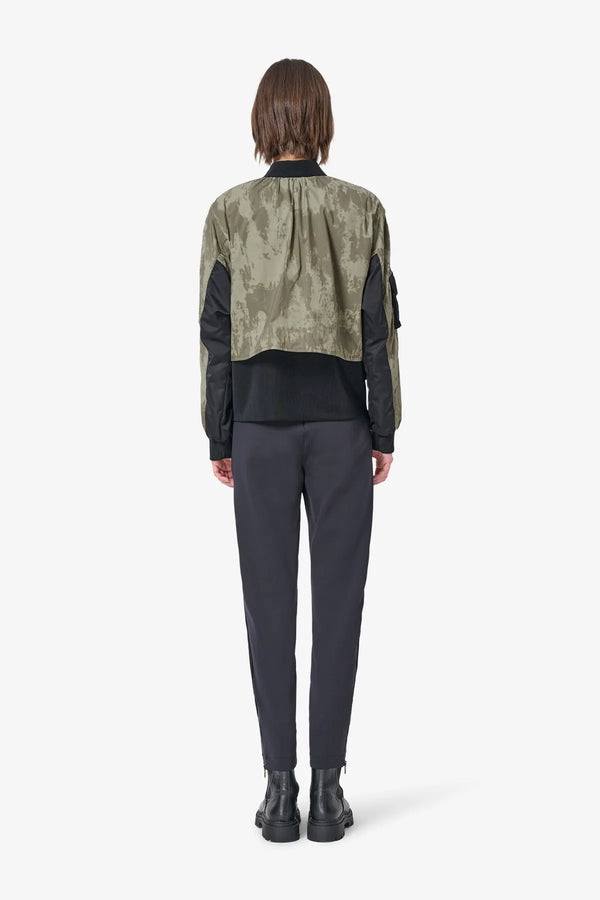 Moderne Bomberjacke 05