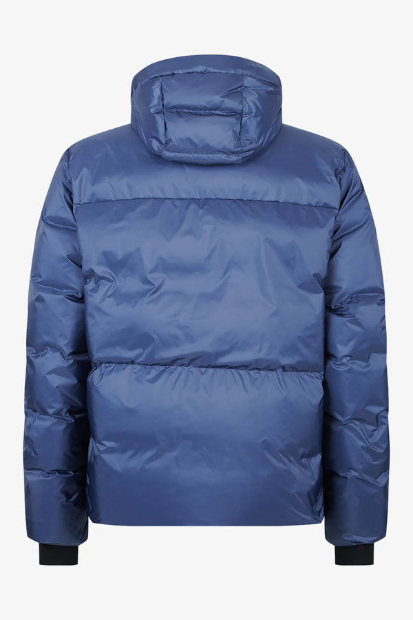 Daunenjacke im Kassetten-Look 02