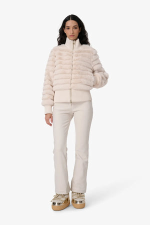 Web-Pelz Jacke mit Strickdetails 03