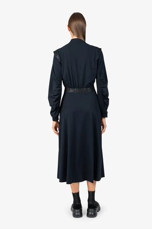 Kleid mit College-Kragen 04