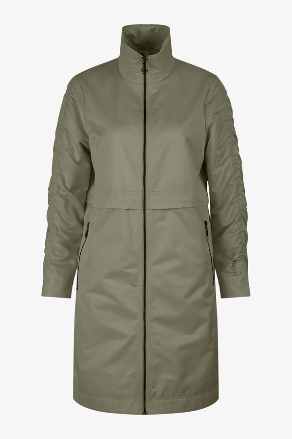 Parka mit femininer Silhouette 01