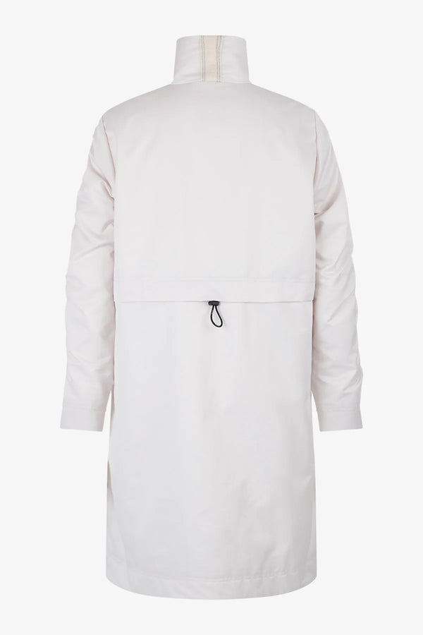 Parka mit femininer Silhouette 02