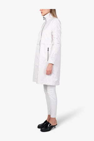 Parka mit femininer Silhouette 04