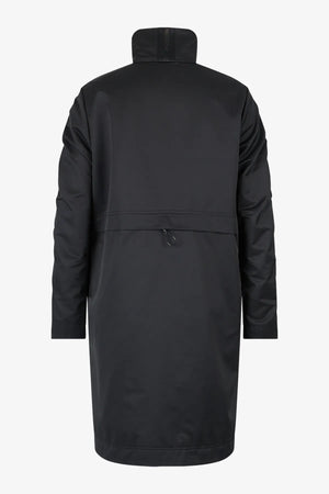 Parka mit femininer Silhouette 02