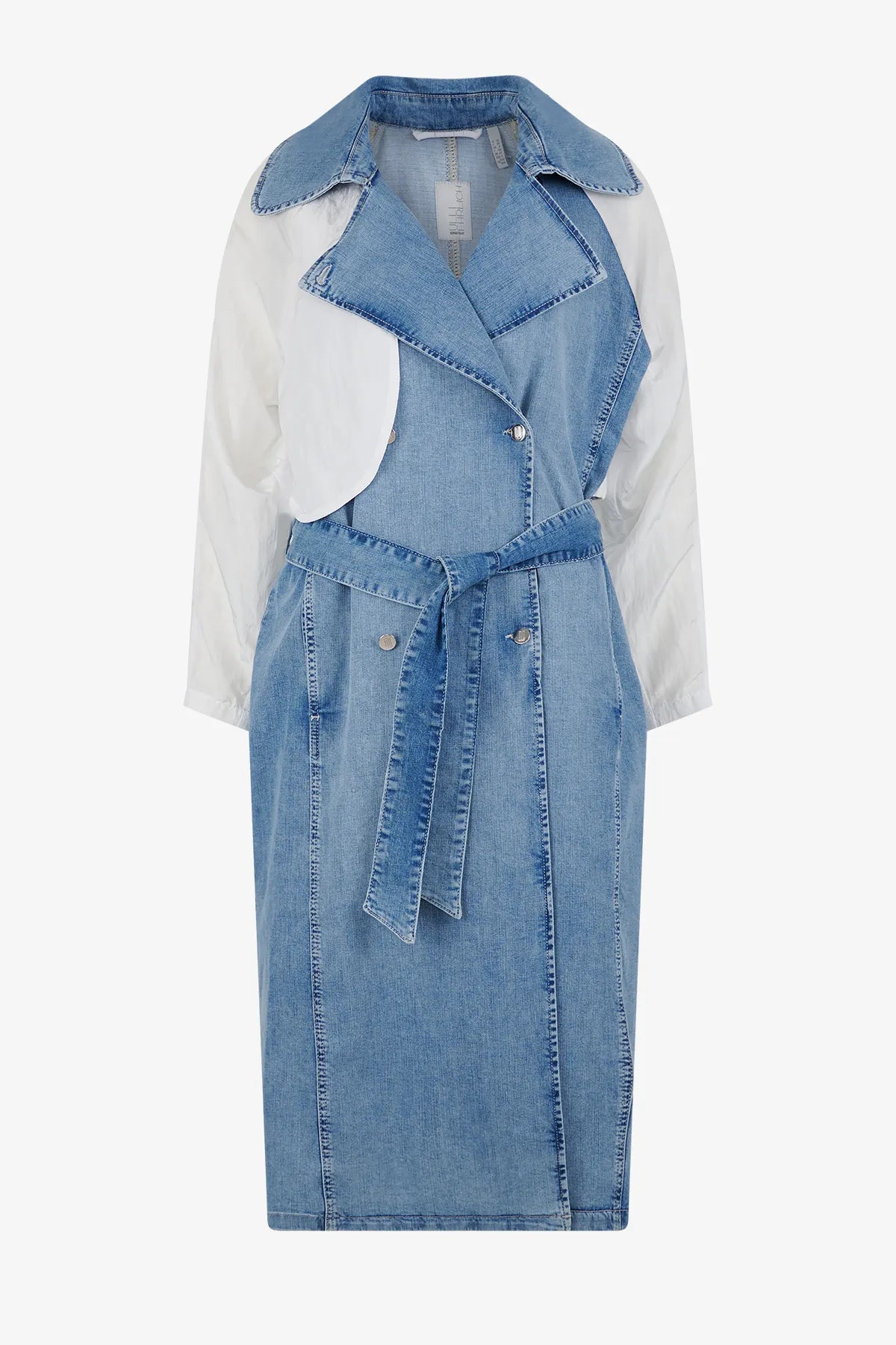 Trenchcoat im modernen Materialmix 01