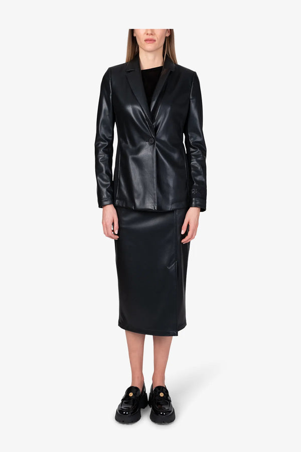 Sportiver Blazer aus Kunstleder 03