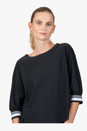 Shirt mit Rundhalsausschnitt 07