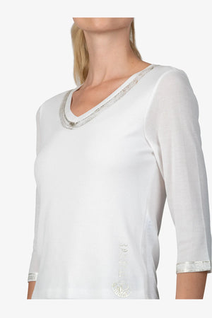 Shirt mit V-Ausschnitt 06