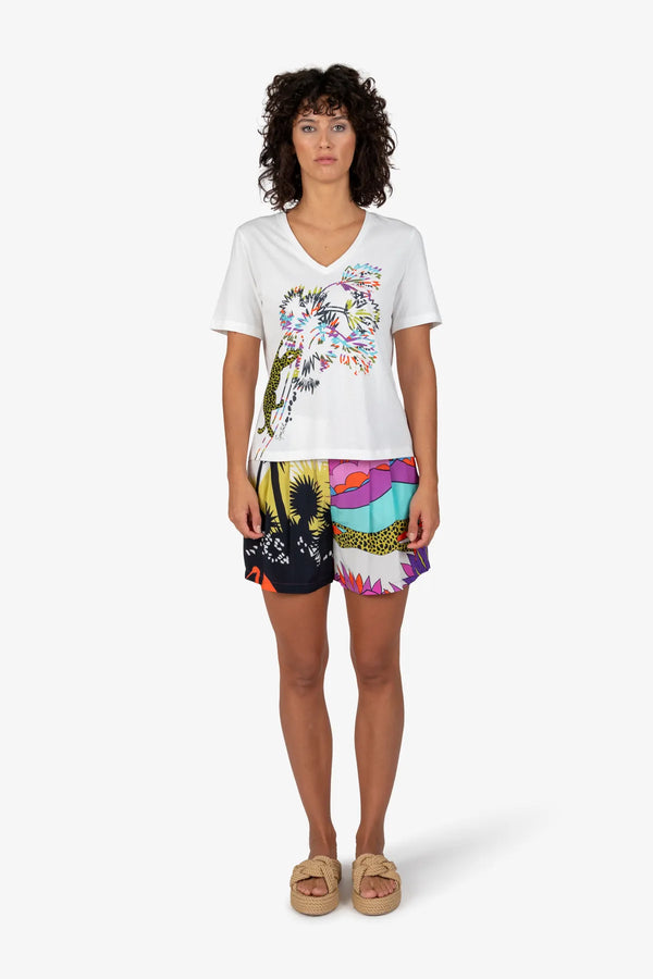 T-Shirt mit V-Ausschnitt 02