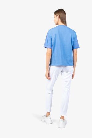 T-Shirt mit rundem V-Ausschnitt 04