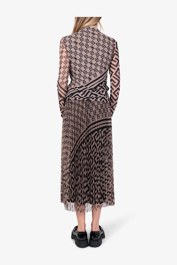 Doppellagiges Mesh-Shirt 05