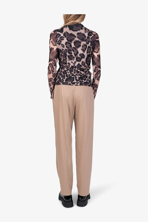 Doppellagiges Mesh-Shirt 05