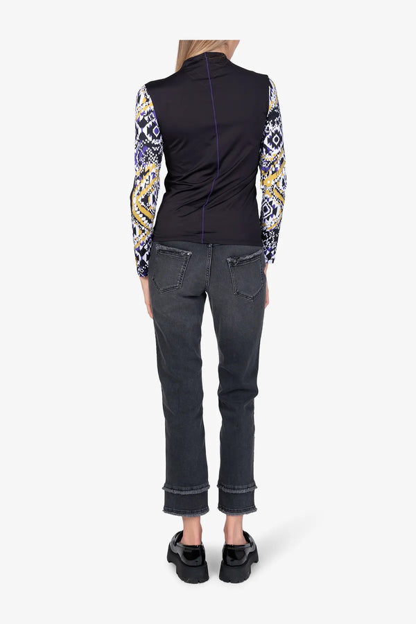 Stehkragen-Shirt mit abstraktem Print 05