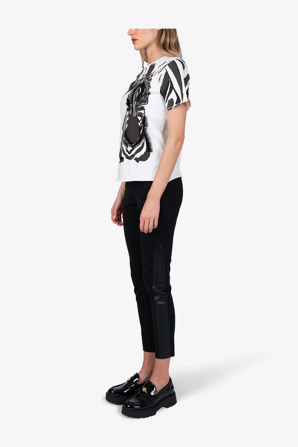 Klassisches T-Shirst mit Zebra-Print 04