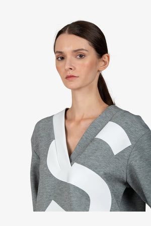 Sweater mit V-Ausschnitt 07