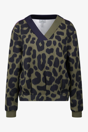 Sweater mit Leo-Print 01