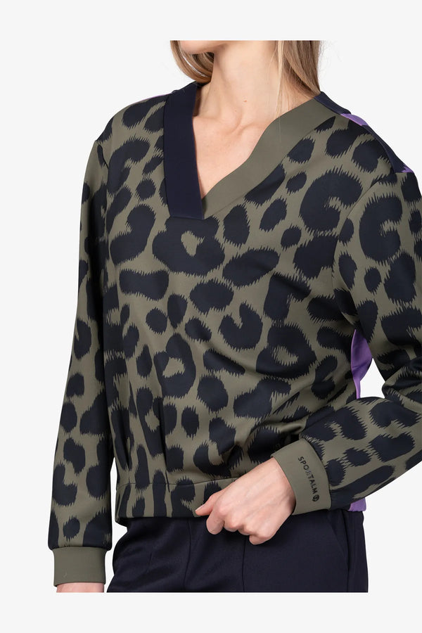 Sweater mit Leo-Print 06