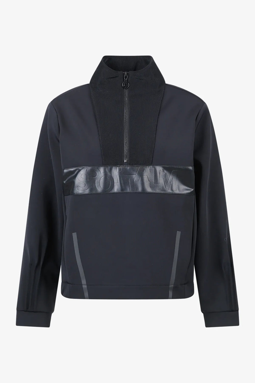 Sweater mit durchdachten Details 01