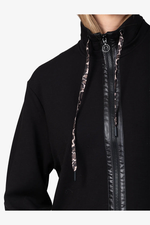 Schlichte, zeitlose Sweat-Jacke 07