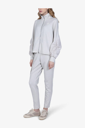 Sweatjacke mit extravaganten Ärmeln 04