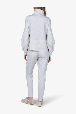 Sweatjacke mit extravaganten Ärmeln 05