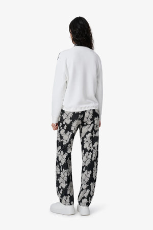 Sweatshirt 05