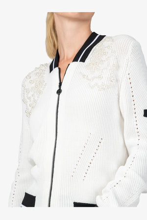 Strickjacke mit College-Kragen 06