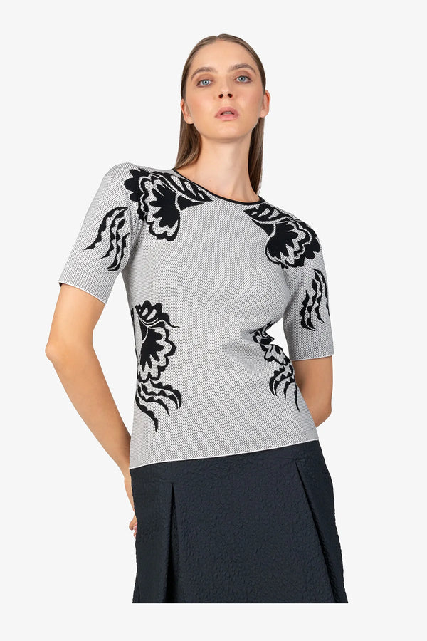 Kurzarm-Shirt mit Rundhalsausschnitt 05