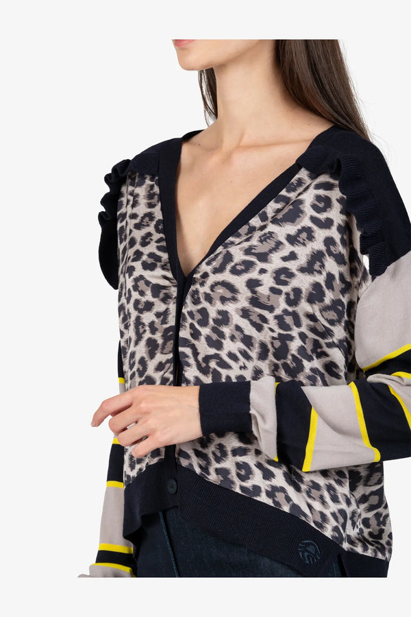 Cardigan mit V-Ausschnitt 06