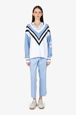 Pullover mit V-Ausschnitt 02