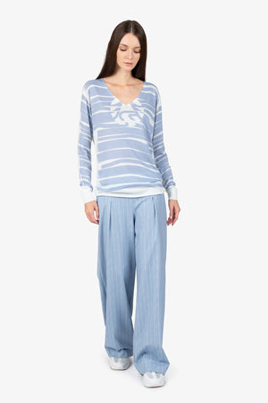 Pullover mit V-Ausschnitt 02