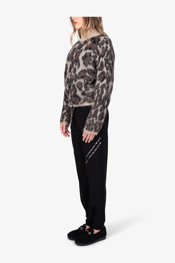 Kurze Strickjacke mit Leo-Jacquard 04