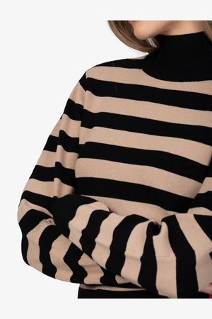 Rollkragenpullover aus recycelter Viskos 07