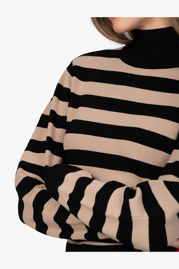 Rollkragenpullover aus recycelter Viskos 07