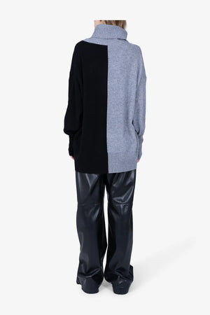 Zweifarbiger Long-Pullover 05