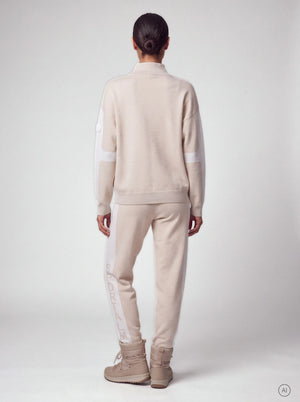 Pullover aus Merino-Mischung 04